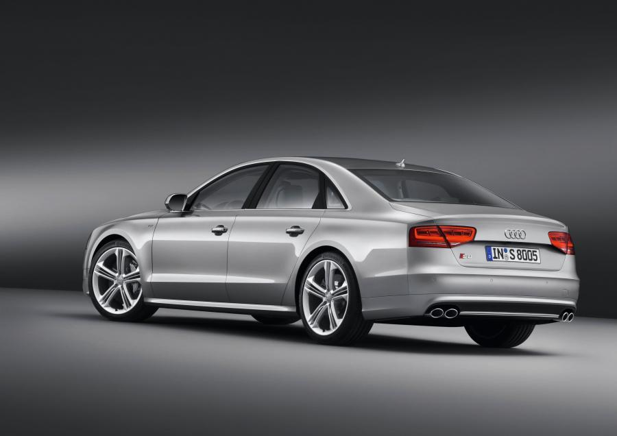  Audi S8 (D4) 2012 года  (WW) (фото 22 из 59)